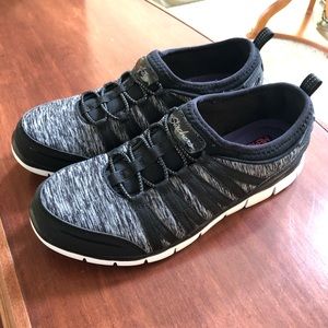 Skechers sneakers, new no box, size 6 women’s